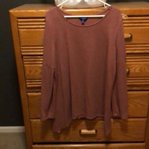 Maroon shirt with holes cutouts in sleeves